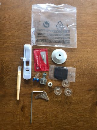 Máquina de coser Singer Tradition 2273 (a estrenar