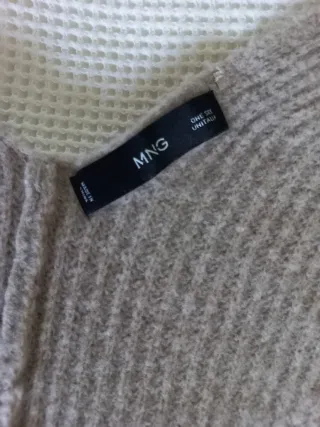 Mango Maxi chal/mantilla beige con flecos