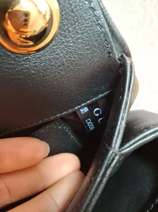 Bolso Gucci Negro con Correa Rayas Roja y Negra