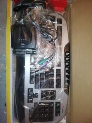 Teclado Genius KB-21e Scroll