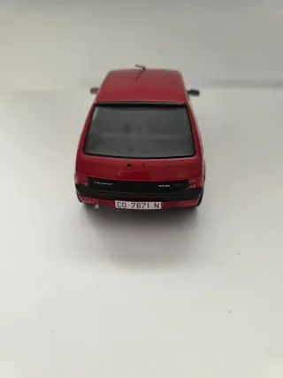 Peugeot 205 GTI 1988 escala 1:24