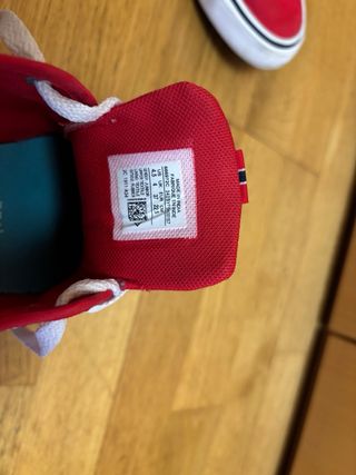 Converse rojas bajas