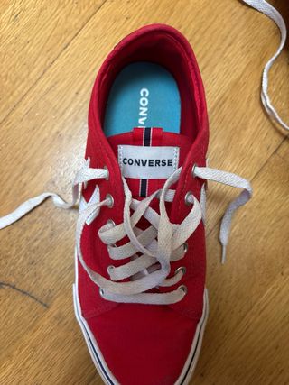 Converse rojas bajas