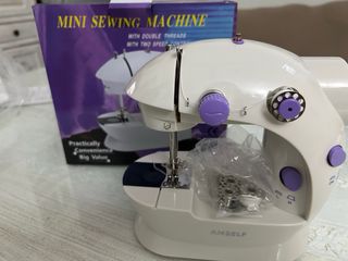 Mini Máquina de Coser Eléctrica