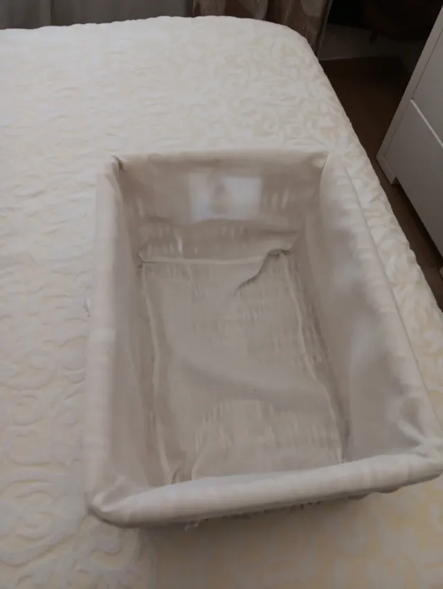 Cesta Mimbre Forrada Beige y Blanca