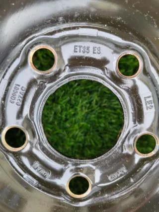 Llantas 14" ET35 (4 unidades) + Tapacubos Volkswag