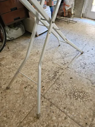 Asse da stiro con fantasia floreale