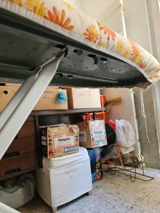 Asse da stiro con fantasia floreale