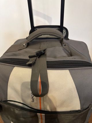 Maleta de viaje Geonaute gris