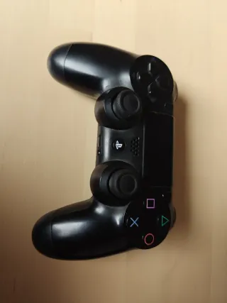 PS4 (Playstation 4) Negra