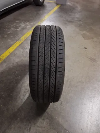 Neumático Continental Premium