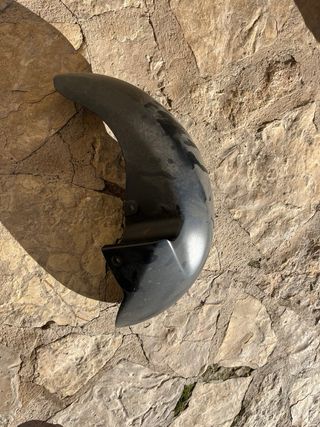 Guardabarros Burgman 125 2010