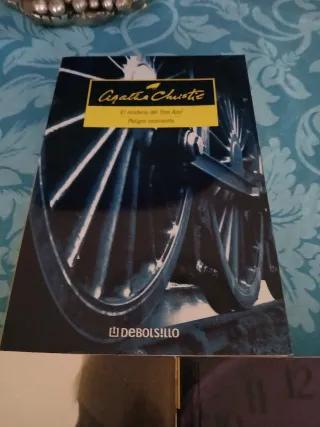 6 novelas de Agatha Christie en 3 libros