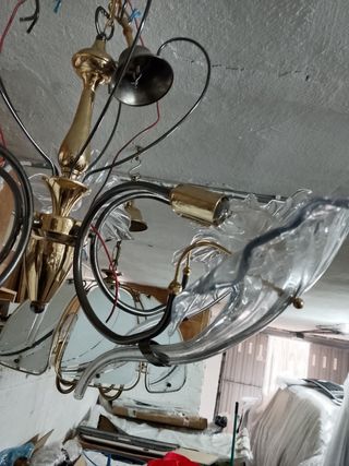 Lámparas de metal y cristal doradas 40 e las dos