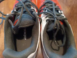 Zapatillas Babolat Naranja y Blanco