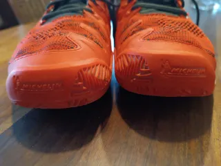 Zapatillas Babolat Naranja y Blanco