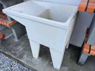 2 Pilas/Lavaderos Hormigón Exterior