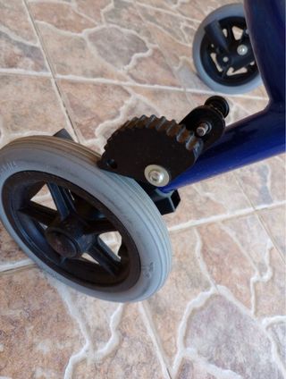 Andador posterior Flux en muy buen estado.