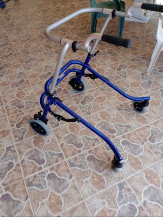 Andador posterior Flux en muy buen estado.