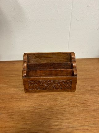 Porta bolígrafos de madera oriental