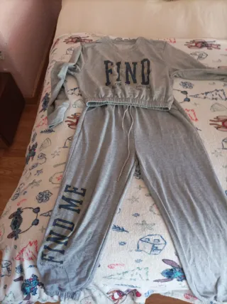 Conjunto Chándal Sudadera Corta y Pantalón