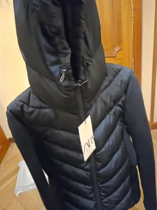 Cazadora acolchada negra mujer