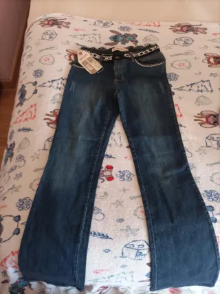 Pantalones campana vaqueros nuevos