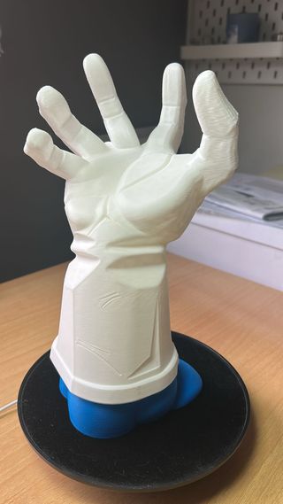 Soporte Mando PS5 Mano Vegeta