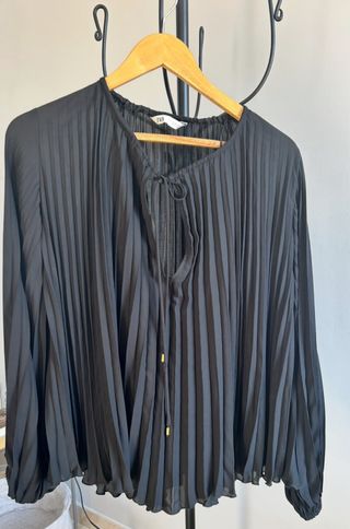 Blusa ZARA plisada talla única