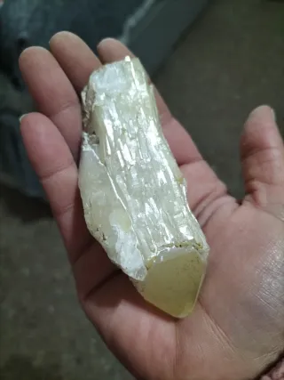 Cristal de cuarzo natural