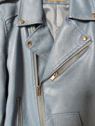 Cazadora polipiel azul