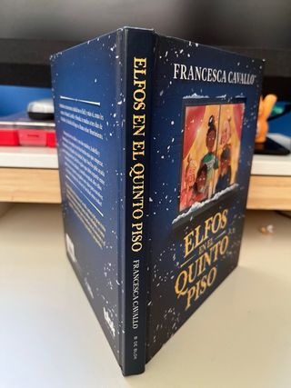 Libro Elfos en el quinto piso