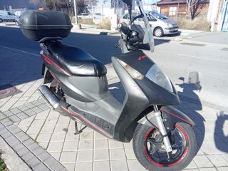 Moto honda dylan