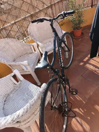 Bicicleta BTWIN Riverside Negra
