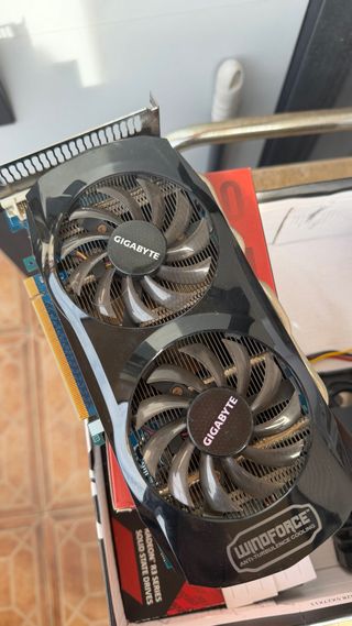 Tarjeta Gráfica Gigabyte GTX 560 TI