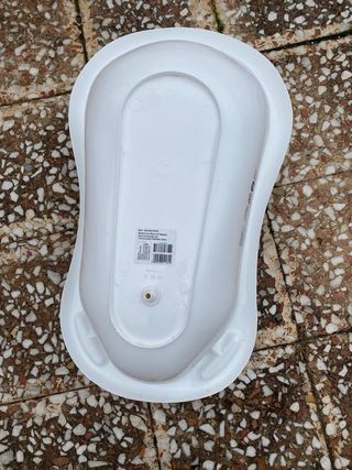 Bañera bebé blanca con soporte