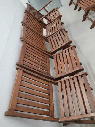 Conjunto mesa, 6 sillas más 2 sillas con brazos.
