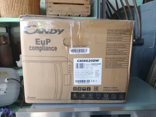 Horno Microondas Candy con Grill