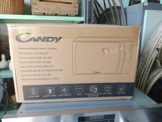 Horno Microondas Candy con Grill