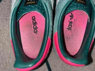 Zapatillas Adidas Gazelle Rosa