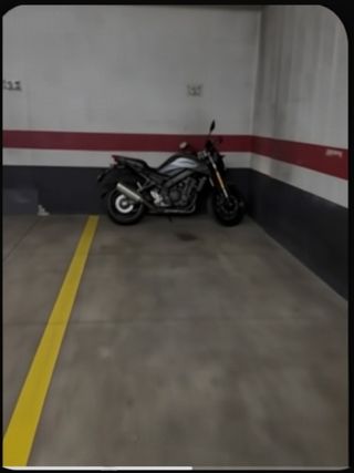 Se vende plaza de garaje (raya).