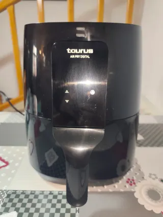 Freidora Taurus 1300W 3.5L Digital