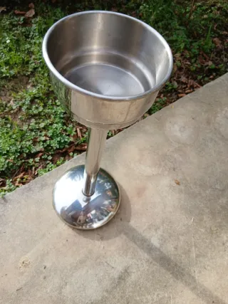 Cubeta de hielo con pie MIGUEL PUJADAS