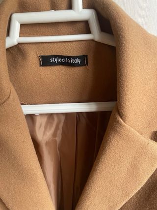 Abrigo marrón elegante hecho en Italia