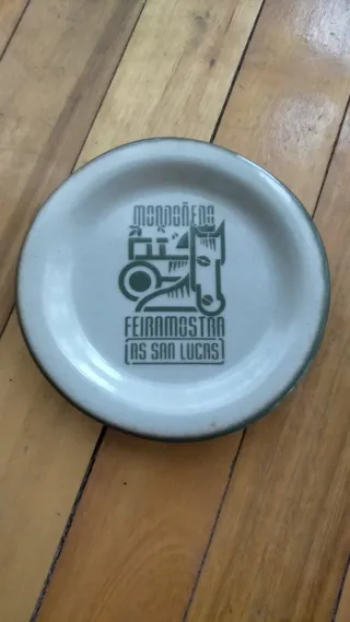 Piatti decorativi vintage