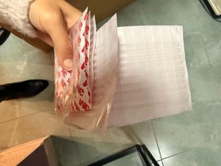 +2000 Perchas de madera blancas nuevas