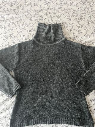 Jersey cuello alto gris