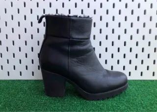 BOTINES DE PIEL SPRINGFIELD (NO NEGOCIABLE)