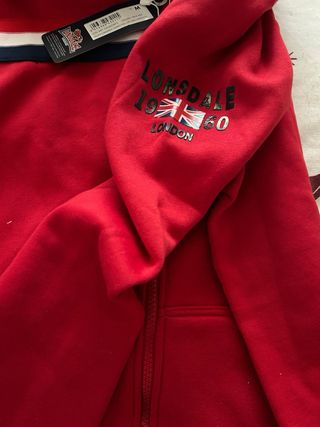 Sudadera Lonsdale con cremallera roja