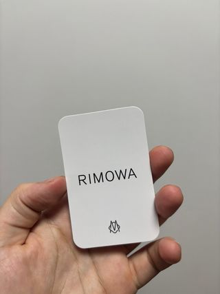 Funda RIMOWA iPhone 17 Pro Max Plateada